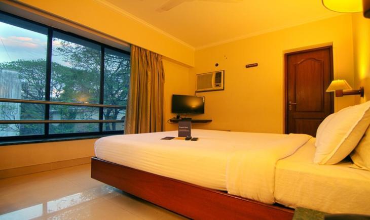 Hotel Lotus Pune Exterior photo